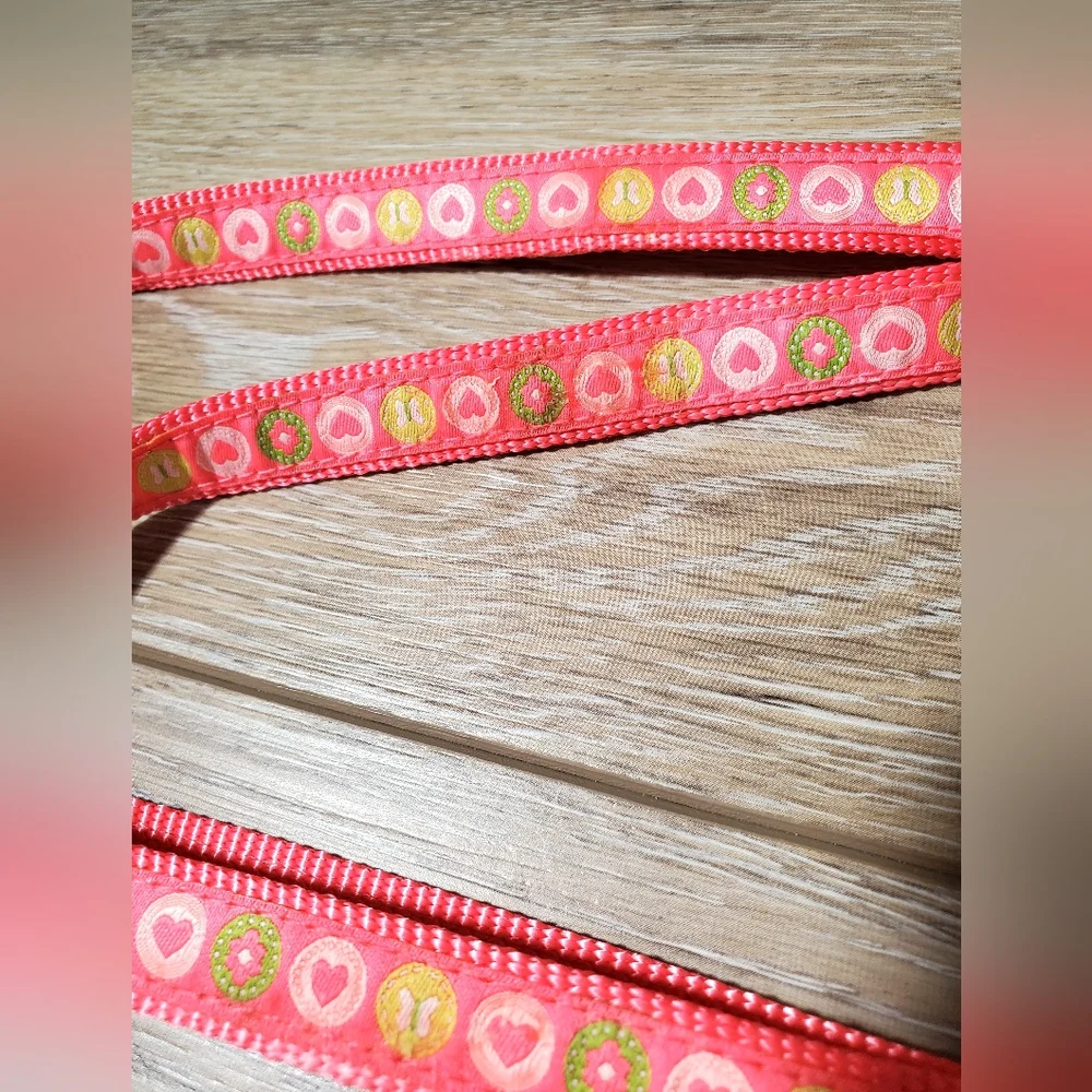 New Martha Stewart pink floral & hearts 6 ft. Dog leash